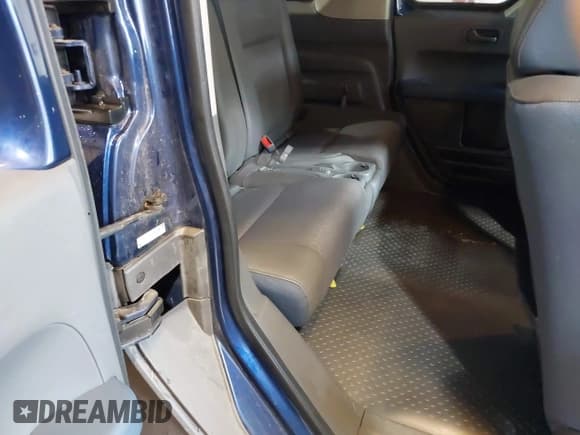 ✅ 2003 Honda Element EX • VIN: 5J6YH175X3L001995 • Лот: 42419760. Опубликован ранее на IAAI с пробегом 172 175 миль. Бесплатный доступ к архиву аукционных продаж из США и подробный отчёт об истории автомобиля на DreamBid. Изображение 8.