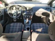 ✅ 2019 Volkswagen Golf GTI S • VIN: 3VW5T7AU0KM020351 • Lot: 90244595. Wystawiony na Copart z przebiegiem 87 937 mil. Bezpłatny archiwum sprzedaży aukcyjnych z USA i szczegółowy raport historii pojazdu na DreamBid. Zdjęcie 8.