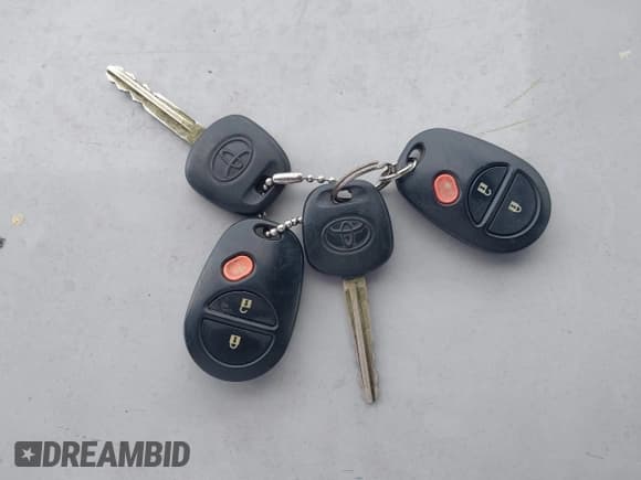 ✅ 2011 Toyota Tacoma • VIN: 5TFUU4EN8BX009220 • Lot: 43703304. Listed on IAAI with 126,142 mi. Free auction sales archive from the USA and detailed vehicle history report at DreamBid. Image 11.