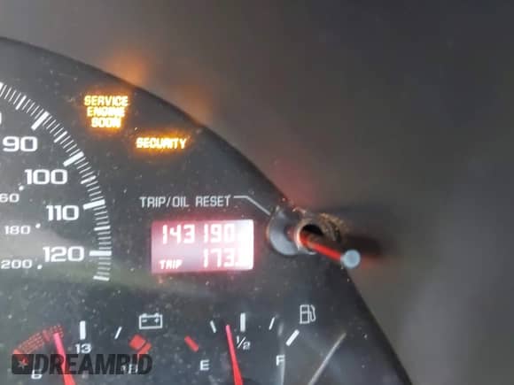 2002 Chevrolet Camaro z VIN 2G1FP32K522138620, wystawiony jako IAAI lot #43319461 z przebiegiem 143 190 mil mil oraz . Historia ofert i sprzedaży dostępna na DreamBid. Obrazek 15.