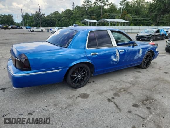 ✅ 1998 Mercury Grand Marquis GS • VIN: 2MEFM74W6WX699407 • Lot: 63042505. Wystawiony na Copart z przebiegiem 182 675 mil. Bezpłatny archiwum sprzedaży aukcyjnych z USA i szczegółowy raport historii pojazdu na DreamBid. Zdjęcie 3.