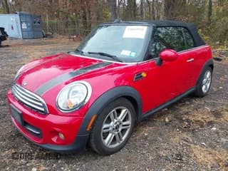 ✅ 2015 MINI Convertible • VIN: WMWZN3C57FT862959 • Lot: 43669520. Wystawiony na IAAI z przebiegiem 84 118 mil. Bezpłatny archiwum sprzedaży aukcyjnych z USA i szczegółowy raport historii pojazdu na DreamBid. Zdjęcie 2.