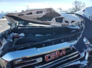 ✅ 2022 GMC Sierra 1500 SLT • VIN: 3GTU9DEL9NG112185 • Лот: 46076825. Опубликован ранее на Copart с пробегом 22 228 миль. Бесплатный доступ к архиву аукционных продаж из США и подробный отчёт об истории автомобиля на DreamBid. Изображение 13.