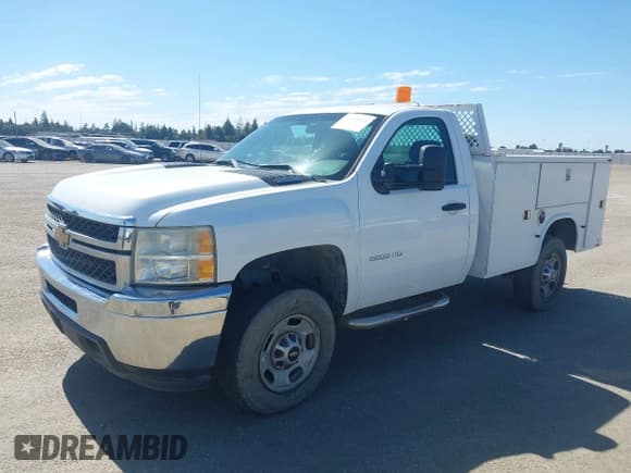 ✅ 2013 Chevrolet Silverado 2500HD Work Truck • VIN: 1GB0CVCG7DF111701 • Lot: 42816623. Wystawiony na IAAI z przebiegiem 162 081 mil. Bezpłatny archiwum sprzedaży aukcyjnych z USA i szczegółowy raport historii pojazdu na DreamBid. Zdjęcie 17.
