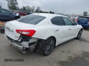 ✅ 2018 Maserati Ghibli • VIN: ZAM57XSA0J1305098 • Lot: 42057304. Wystawiony na IAAI z przebiegiem 38 077 mil. Bezpłatny archiwum sprzedaży aukcyjnych z USA i szczegółowy raport historii pojazdu na DreamBid. Zdjęcie 4.