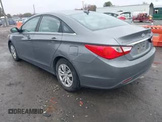 ✅ 2011 Hyundai Sonata GLS • VIN: 5NPEB4AC5BH155584 • Lot: 43612177. Listed on IAAI with 237,990 mi. Free auction sales archive from the USA and detailed vehicle history report at DreamBid. Image 3.