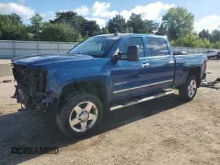 ✅ 2015 Chevrolet Silverado 2500HD LTZ • VIN: 1GC1KWEG0FF597776 • Lot: 69835275. Wystawiony na Copart z przebiegiem 67 747 mil. Bezpłatny archiwum sprzedaży aukcyjnych z USA i szczegółowy raport historii pojazdu na DreamBid. Zdjęcie 1.