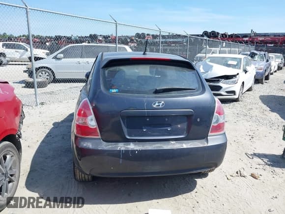 ✅ 2007 Hyundai Accent SE • VIN: KMHCN36C27U050012 • Лот: 42112316. Опубликован ранее на IAAI с пробегом 172 070 миль. Бесплатный доступ к архиву аукционных продаж из США и подробный отчёт об истории автомобиля на DreamBid. Изображение 16.