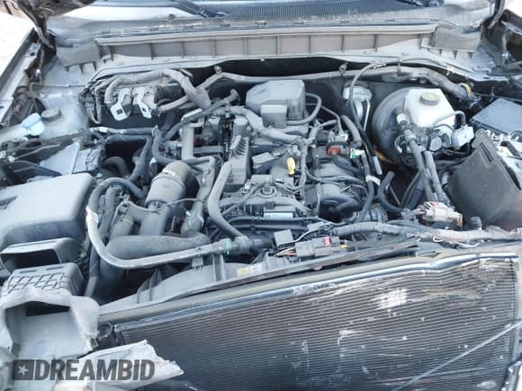 ✅ 2022 Ford Bronco • VIN: 1FMDE5BH0NLB07571 • Lot: 41299606. Wystawiony na IAAI z przebiegiem 28 298 mil. Bezpłatny archiwum sprzedaży aukcyjnych z USA i szczegółowy raport historii pojazdu na DreamBid. Zdjęcie 10.