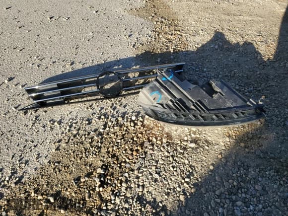 ✅ 2015 Volkswagen Jetta SE • VIN: 3VWD07AJ5FM204748 • Lot: 86335465. Wystawiony na Copart z przebiegiem 228 889 mil. Bezpłatny archiwum sprzedaży aukcyjnych z USA i szczegółowy raport historii pojazdu na DreamBid. Zdjęcie 12.