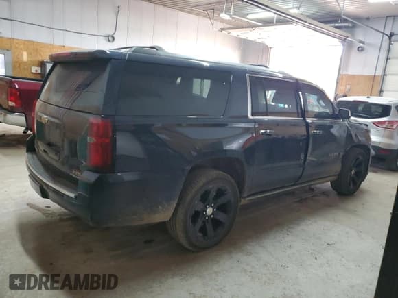 ✅ 2020 Chevrolet Suburban Premier • VIN: 1GNSKJKC5LR132324 • Lot: 81385635. Wystawiony na Copart z przebiegiem 131 179 mil. Bezpłatny archiwum sprzedaży aukcyjnych z USA i szczegółowy raport historii pojazdu na DreamBid. Zdjęcie 3.