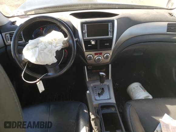 ✅ 2009 Subaru Forester X Limited • VIN: JF2SH646X9H708453 • Лот: 89885725. Опубликован ранее на Copart с пробегом 116 159 миль. Бесплатный доступ к архиву аукционных продаж из США и подробный отчёт об истории автомобиля на DreamBid. Изображение 8.