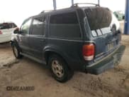✅ 2001 Ford Explorer • VIN: 1FMZU75E91UB05506 • Lot: 58848015. Wystawiony na Copart z przebiegiem 129 236 mil. Bezpłatny archiwum sprzedaży aukcyjnych z USA i szczegółowy raport historii pojazdu na DreamBid. Zdjęcie 2.