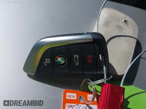 ✅ 2018 BMW X1 sDrive28i • VIN: WBXHU7C37J5L05511 • Lot: 42980003. Listed on IAAI with 25,925 mi. Free auction sales archive from the USA and detailed vehicle history report at DreamBid. Image 11.