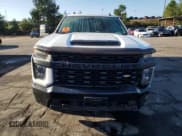 ✅ 2023 Chevrolet Silverado 2500HD • VIN: 1GB5WLE70PF173959 • Lot: 71738544. Wystawiony na Copart z przebiegiem 41 411 mil. Bezpłatny archiwum sprzedaży aukcyjnych z USA i szczegółowy raport historii pojazdu na DreamBid. Zdjęcie 5.