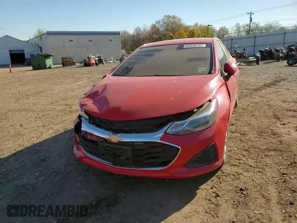 ✅ 2019 Chevrolet Cruze LT • VIN: 1G1BE5SM1K7106998 • Lot: 66036232. Listed on Copart with 68,415 mi. Free auction sales archive from the USA and detailed vehicle history report at DreamBid. Image 11.