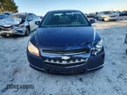 ✅ 2009 Chevrolet Malibu 1LT • VIN: 1G1ZH57B294110812 • Lot: 92158875. Wystawiony na Copart z przebiegiem 221 942 mil. Bezpłatny archiwum sprzedaży aukcyjnych z USA i szczegółowy raport historii pojazdu na DreamBid. Zdjęcie 5.