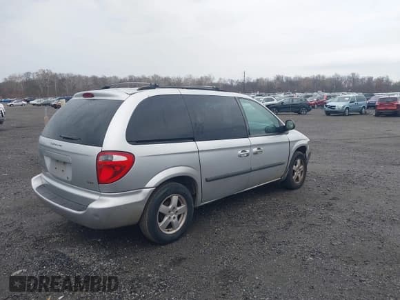 ✅ 2006 Dodge Caravan SXT • VIN: 1D4GP45RX6B659776 • Lot: 43779789. Listed on IAAI with 202,622 mi. Free auction sales archive from the USA and detailed vehicle history report at DreamBid. Image 4.