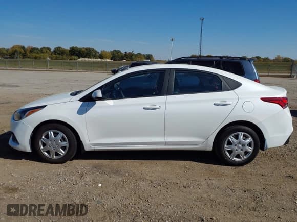 ✅ 2020 Hyundai Accent SE • VIN: 3KPC24A66LE118339 • Лот: 40655659. Опубликован ранее на IAAI с пробегом 29 472 миль. Бесплатный доступ к архиву аукционных продаж из США и подробный отчёт об истории автомобиля на DreamBid. Изображение 14.