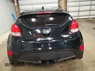 ✅ 2015 Hyundai Veloster Turbo • VIN: KMHTC6AE6FU240362 • Lot: 83382914. Wystawiony na Copart z przebiegiem 97 332 mil. Bezpłatny archiwum sprzedaży aukcyjnych z USA i szczegółowy raport historii pojazdu na DreamBid. Zdjęcie 6.