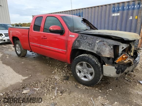 ✅ 2011 GMC Sierra 1500 SLT • VIN: 1GTR2WE30BZ225959 • Lot: 86254715. Listed on Copart with Not provided. Free auction sales archive from the USA and detailed vehicle history report at DreamBid. Image 4.