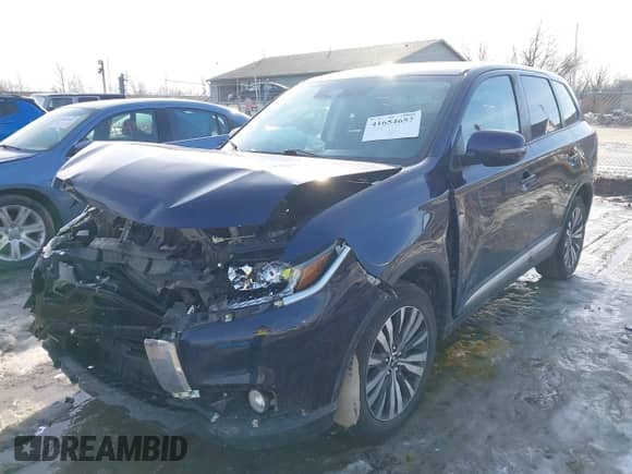 2020 Mitsubishi Outlander ES with VIN JA4AZ3A38LZ044939, listed as a IAAI auction lot 41654657 with 60,050 mi miles and . Bid and sale history available at DreamBid. Image 17.