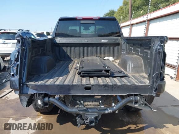 ✅ 2024 Chevrolet Silverado 1500 RST • VIN: 1GCUDEE80RZ146327 • Lot: 43168702. Listed on IAAI with 19,888 mi. Free auction sales archive from the USA and detailed vehicle history report at DreamBid. Image 6.