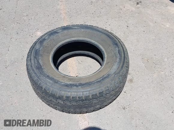 ✅ 2007 Chevrolet Silverado 1500 1LT • VIN: 2GCEC13J671716942 • Lot: 42616878. Wystawiony na IAAI z przebiegiem 229 113 mil. Bezpłatny archiwum sprzedaży aukcyjnych z USA i szczegółowy raport historii pojazdu na DreamBid. Zdjęcie 12.