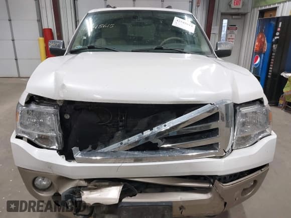 ✅ 2013 Ford Expedition Max XLT • VIN: 1FMJK1J5XDEF12061 • Lot: 43545615. Wystawiony na IAAI z przebiegiem 171 647 mil. Bezpłatny archiwum sprzedaży aukcyjnych z USA i szczegółowy raport historii pojazdu na DreamBid. Zdjęcie 13.