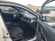 ✅ 2019 Toyota C-HR Limited • VIN: NMTKHMBX3KR095980 • Лот: 43487573. Опубликован ранее на IAAI с пробегом 126 892 миль. Бесплатный доступ к архиву аукционных продаж из США и подробный отчёт об истории автомобиля на DreamBid. Изображение 5.