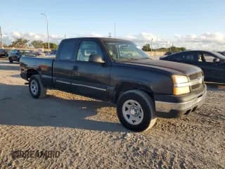 ✅ 2003 Chevrolet Silverado 1500 LS • VIN: 1GCEK19T93E349779 • Лот: 82492744. Опубликован ранее на Copart с пробегом Не указан. Бесплатный доступ к архиву аукционных продаж из США и подробный отчёт об истории автомобиля на DreamBid. Изображение 4.