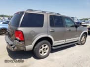 ✅ 2002 Ford Explorer XLT • VIN: 1FMZU63K02UD60484 • Lot: 57125655. Wystawiony na Copart z przebiegiem 288 869 mil. Bezpłatny archiwum sprzedaży aukcyjnych z USA i szczegółowy raport historii pojazdu na DreamBid. Zdjęcie 3.