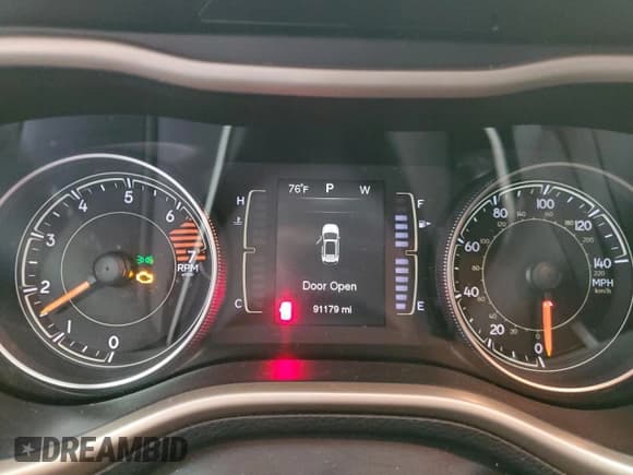 ✅ 2016 Jeep Cherokee Latitude • VIN: 1C4PJMCB8GW145875 • Лот: 90926275. Опубликован ранее на Copart с пробегом 91 179 миль. Бесплатный доступ к архиву аукционных продаж из США и подробный отчёт об истории автомобиля на DreamBid. Изображение 9.