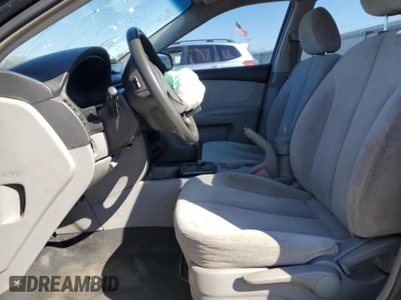 ✅ 2007 Kia Optima LX • VIN: KNAGE124475130198 • Лот: 45585255. Опубликован ранее на Copart с пробегом 303 974 миль. Бесплатный доступ к архиву аукционных продаж из США и подробный отчёт об истории автомобиля на DreamBid. Изображение 7.