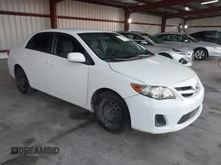 ✅ 2013 Toyota Corolla LE • VIN: 5YFBU4EE2DP092314 • Lot: 43794709. Wystawiony na IAAI z przebiegiem 198 401 mil. Bezpłatny archiwum sprzedaży aukcyjnych z USA i szczegółowy raport historii pojazdu na DreamBid. Zdjęcie 1.