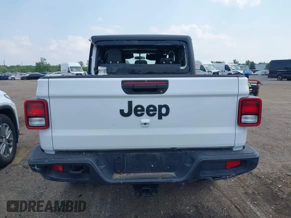 ✅ 2023 Jeep Gladiator Sport S • VIN: 1C6HJTAG3PL532694 • Лот: 42446863. Опубликован ранее на IAAI с пробегом 40 525 миль. Бесплатный доступ к архиву аукционных продаж из США и подробный отчёт об истории автомобиля на DreamBid. Изображение 16.