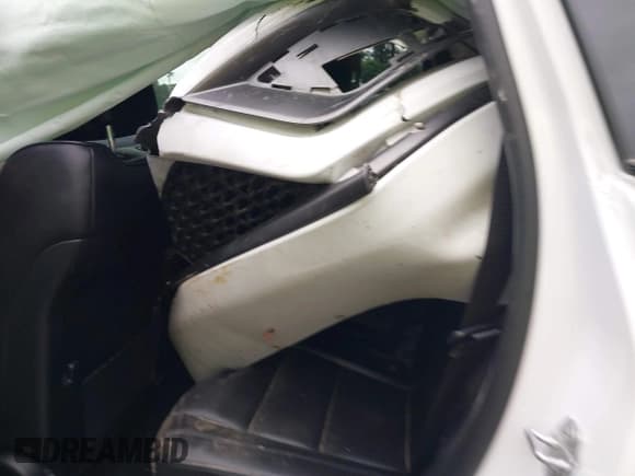 ✅ 2020 Jeep Grand Cherokee Overland • VIN: 1C4RJFCG7LC425895 • Lot: 43010685. Listed on IAAI with 50,820 mi. Free auction sales archive from the USA and detailed vehicle history report at DreamBid. Image 8.