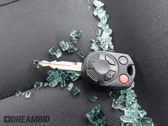 ✅ 2010 Ford Escape XLT • VIN: 1FMCU9D74AKC63932 • Lot: 43590483. Listed on IAAI with 178,238 mi. Free auction sales archive from the USA and detailed vehicle history report at DreamBid. Image 11.