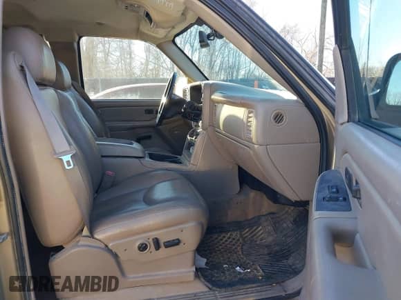 2004 GMC Sierra 1500 SLT with VIN 1GTEK19T14E214460, listed as a IAAI auction lot 41247573 with 213,859 mi miles and . Bid and sale history available at DreamBid. Image 5.