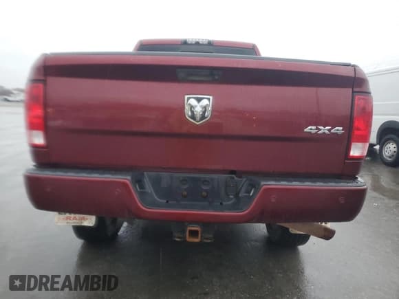 ✅ 2018 Ram 2500 Big Horn • VIN: 3C6UR5MJ2JG169982 • Lot: 94081735. Wystawiony na Copart z przebiegiem 172 980 mil. Bezpłatny archiwum sprzedaży aukcyjnych z USA i szczegółowy raport historii pojazdu na DreamBid. Zdjęcie 6.