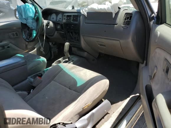 ✅ 2004 Toyota Tacoma PreRunner • VIN: 5TESM92N14Z318127 • Lot: 64043225. Wystawiony na Copart z przebiegiem 276 633 mil. Bezpłatny archiwum sprzedaży aukcyjnych z USA i szczegółowy raport historii pojazdu na DreamBid. Zdjęcie 8.