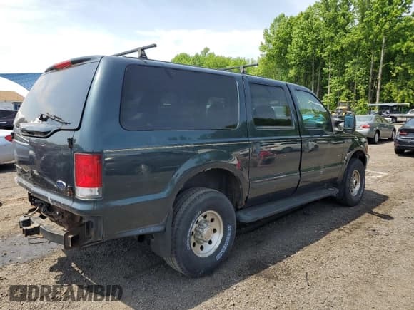 ✅ 2000 Ford Excursion XLT • VIN: 1FMNU41S3YEB85849 • Lot: 50221845. Wystawiony na Copart z przebiegiem 196 484 mil. Bezpłatny archiwum sprzedaży aukcyjnych z USA i szczegółowy raport historii pojazdu na DreamBid. Zdjęcie 3.