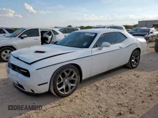 ✅ 2015 Dodge Challenger SXT Plus • VIN: 2C3CDZBG8FH904848 • Lot: 71613515. Wystawiony na Copart z przebiegiem 101 585 mil. Bezpłatny archiwum sprzedaży aukcyjnych z USA i szczegółowy raport historii pojazdu na DreamBid. Zdjęcie 1.