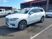 ✅ 2021 Volvo XC90 Inscription • VIN: YV4A221L7M1695318 • Lot: 42503595. Wystawiony na IAAI z przebiegiem 44 176 mil. Bezpłatny archiwum sprzedaży aukcyjnych z USA i szczegółowy raport historii pojazdu na DreamBid. Zdjęcie 2.