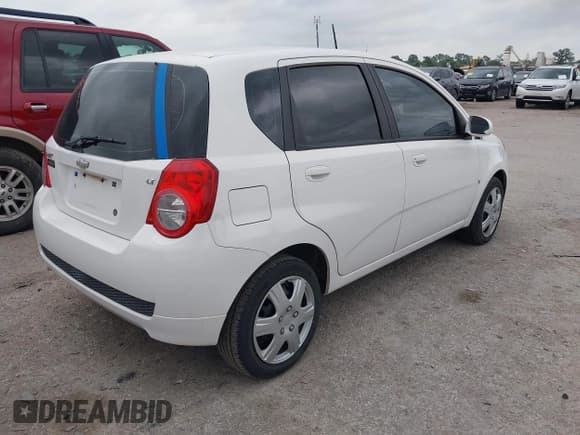 ✅ 2009 Chevrolet Aveo 1LT • VIN: KL1TD66E89B649285 • Lot: 42127053. Wystawiony na IAAI z przebiegiem 332 180 mil. Bezpłatny archiwum sprzedaży aukcyjnych z USA i szczegółowy raport historii pojazdu na DreamBid. Zdjęcie 4.