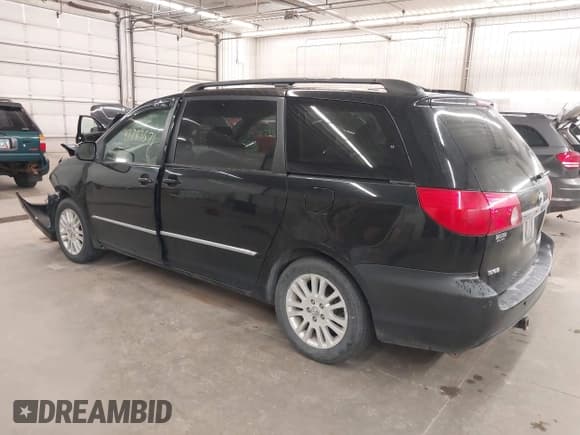 ✅ 2008 Toyota Sienna XLE • VIN: 5TDZK22C08S161218 • Lot: 43283571. Listed on IAAI with 179,546 mi. Free auction sales archive from the USA and detailed vehicle history report at DreamBid. Image 3.