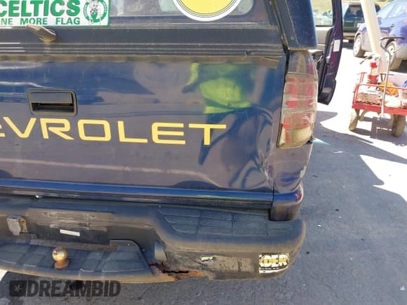 ✅ 2001 Chevrolet S-10 • VIN: 1GCCS14501K176491 • Лот: 42763370. Опубликован ранее на IAAI с пробегом 177 854 миль. Бесплатный доступ к архиву аукционных продаж из США и подробный отчёт об истории автомобиля на DreamBid. Изображение 6.