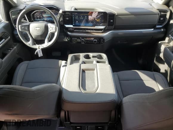 ✅ 2025 Chevrolet Silverado 2500HD LT • VIN: 2GC1KNE78S1234041 • Lot: 85681265. Wystawiony na Copart z przebiegiem 2 408 mil. Bezpłatny archiwum sprzedaży aukcyjnych z USA i szczegółowy raport historii pojazdu na DreamBid. Zdjęcie 8.