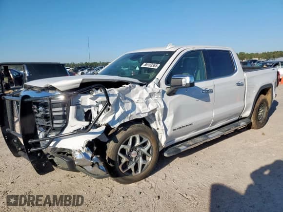 ✅ 2024 GMC Sierra 1500 SLT • VIN: 1GTUUDE81RZ252912 • Лот: 86103365. Опубликован ранее на Copart с пробегом 72 352 миль. Бесплатный доступ к архиву аукционных продаж из США и подробный отчёт об истории автомобиля на DreamBid. Изображение 1.