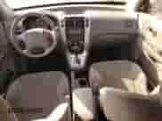 2007 Hyundai Tucson SE with VIN KM8JN12DX7U633017, listed as a Copart auction lot 77671904 with 257,367 mi miles and Clean title. Bid and sale history available at DreamBid. Image 8.